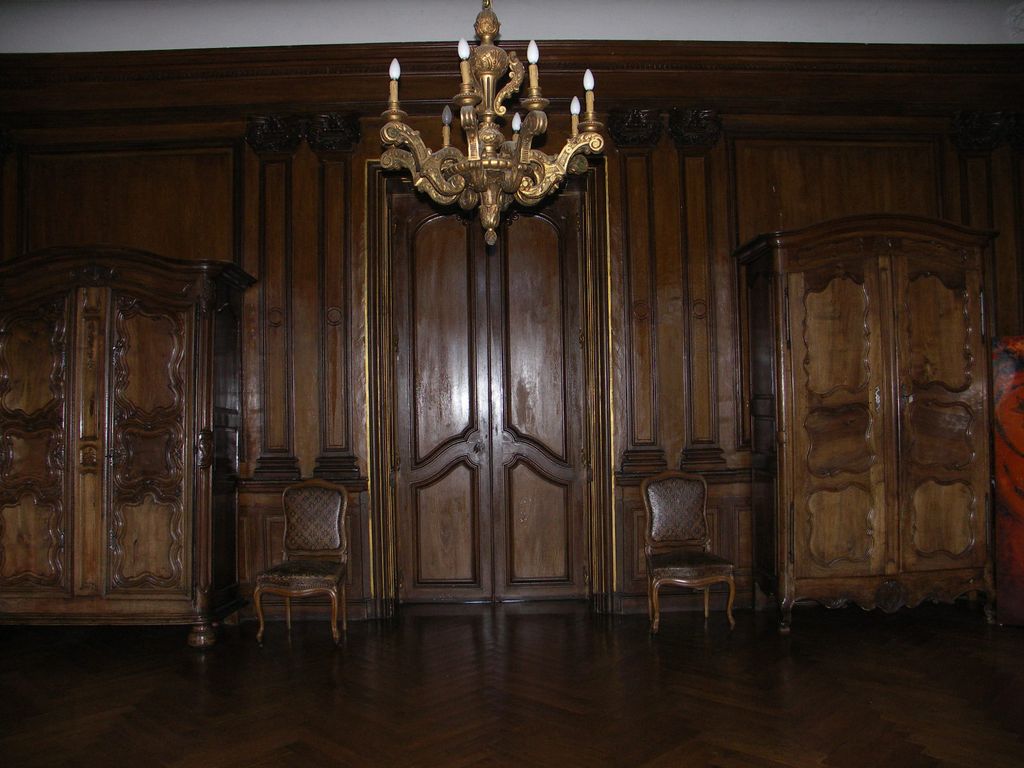 Château. Intérieur. Vestibule