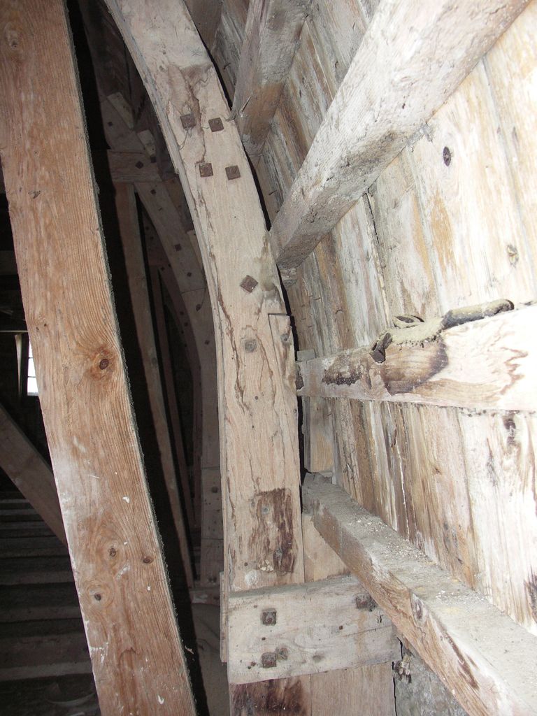 Château. Intérieur. Combles. Charpente d’un pavillon