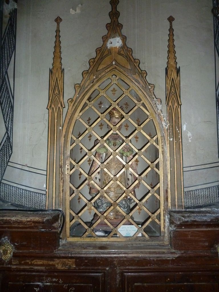 2e chapelle Nord. Chapelle du Curé d’Ars et des défunts 