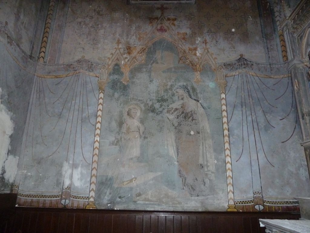 6e chapelle Nord. Chapelle Sainte-Thérèse d’Avila. Peintures murales Sainte Thérèse, draperies