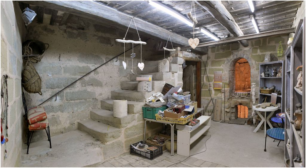 Pièce en rez-de-chaussée