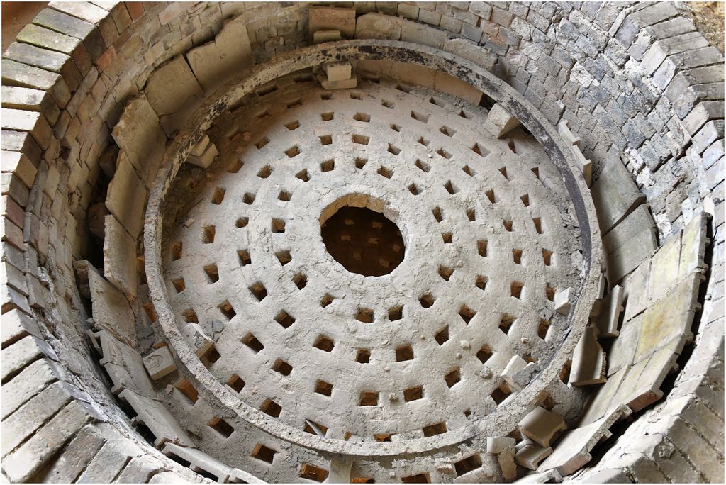 1e étage face, chambre de « pré-cuisson »