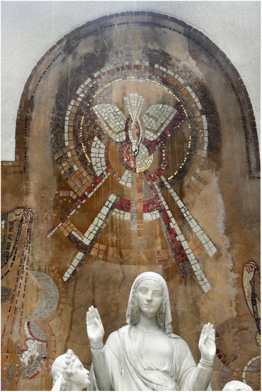 Décor en mosaïque du choeur