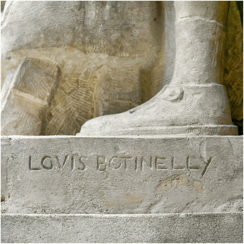 Groupe sculpté Notre-Dame des enfants par Louis Botinelly