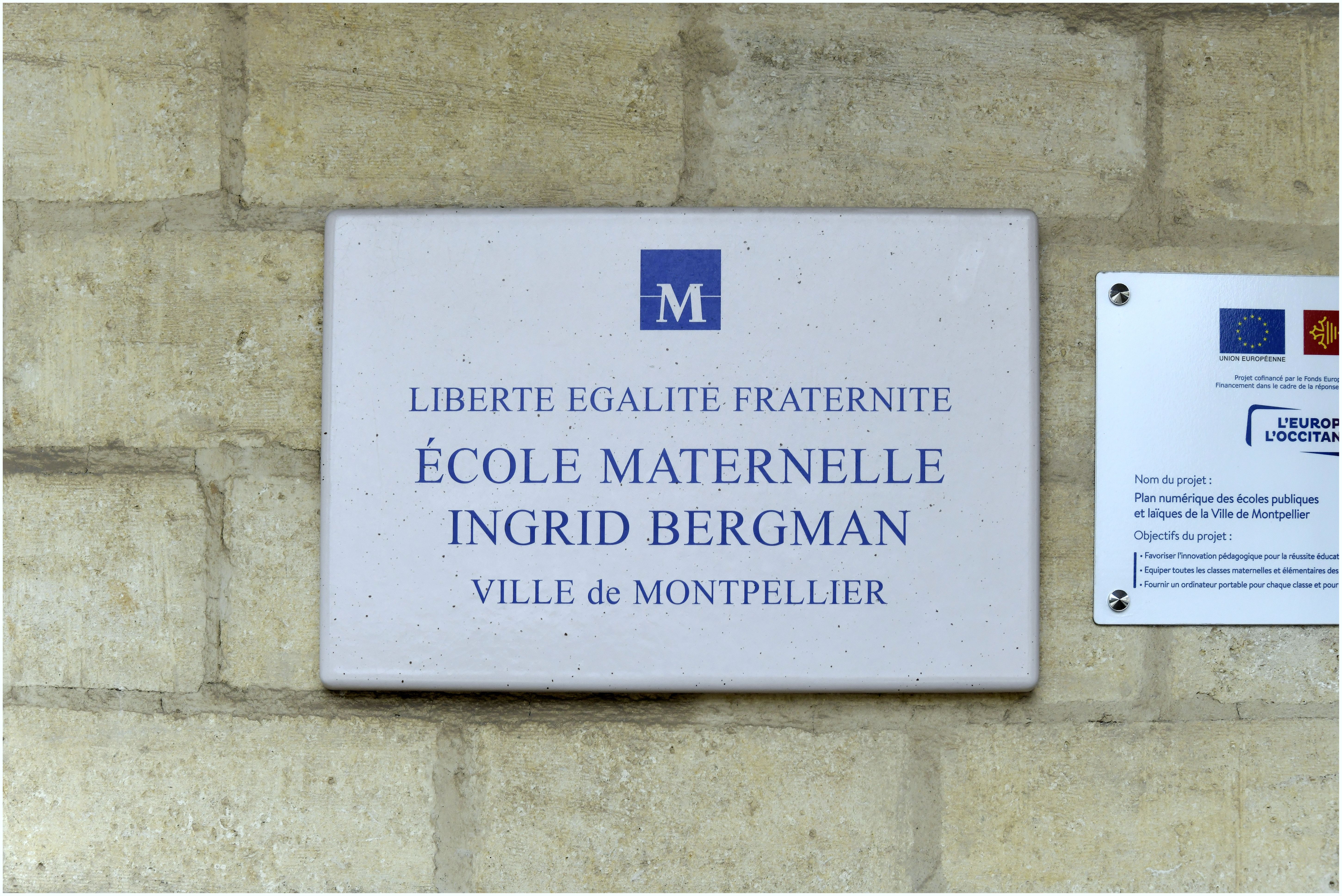 Plaque de l’école maternelle