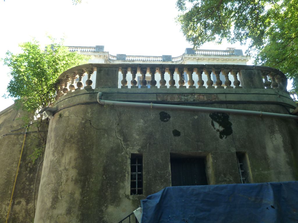 Anciens garages.