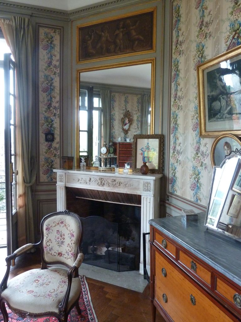 Intérieur. 1er étage. Chambre est.