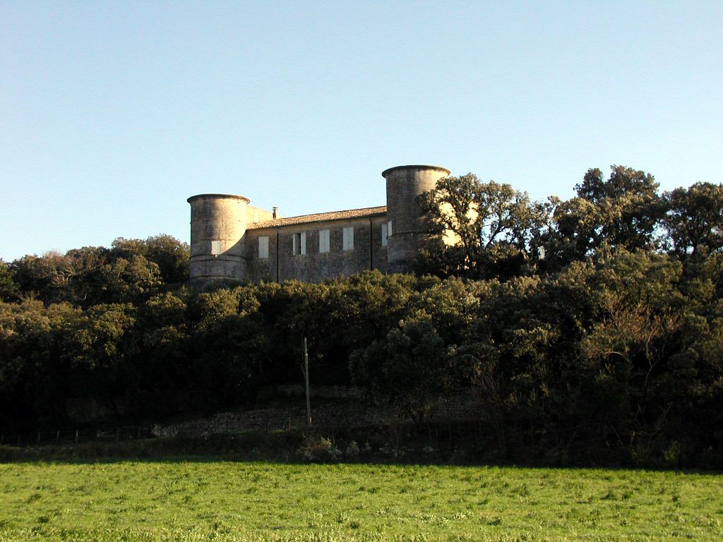 Façade nord, côté village. 