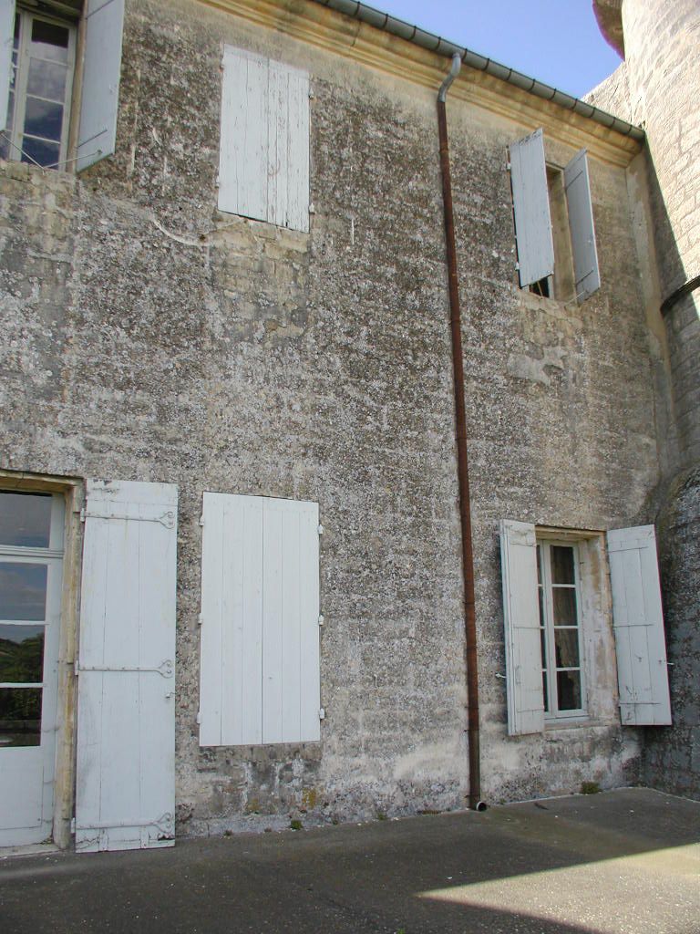 Façade sur terrasse nord.