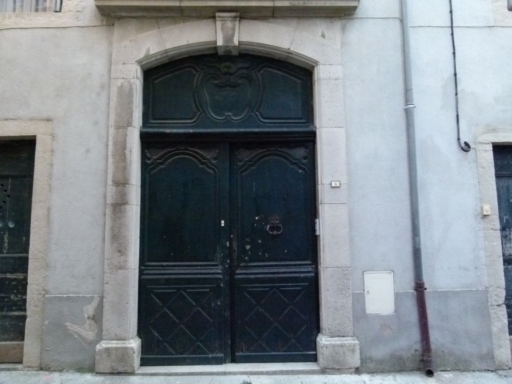 Façade sur rue.