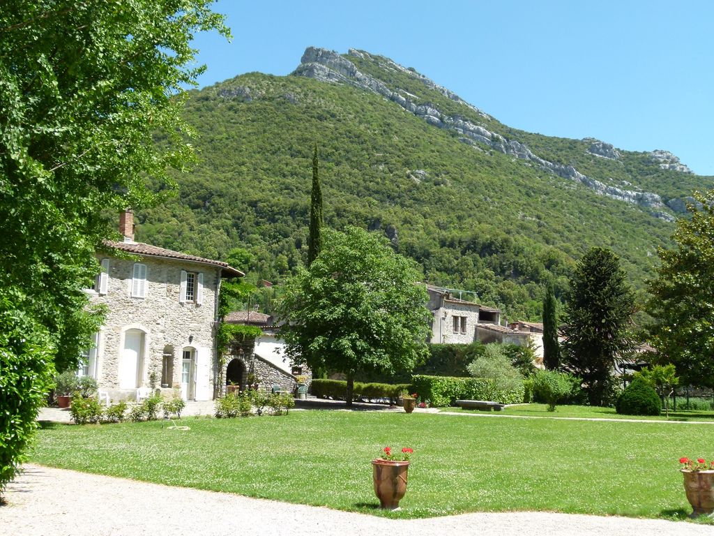 Parc. Vue d’ensemble.