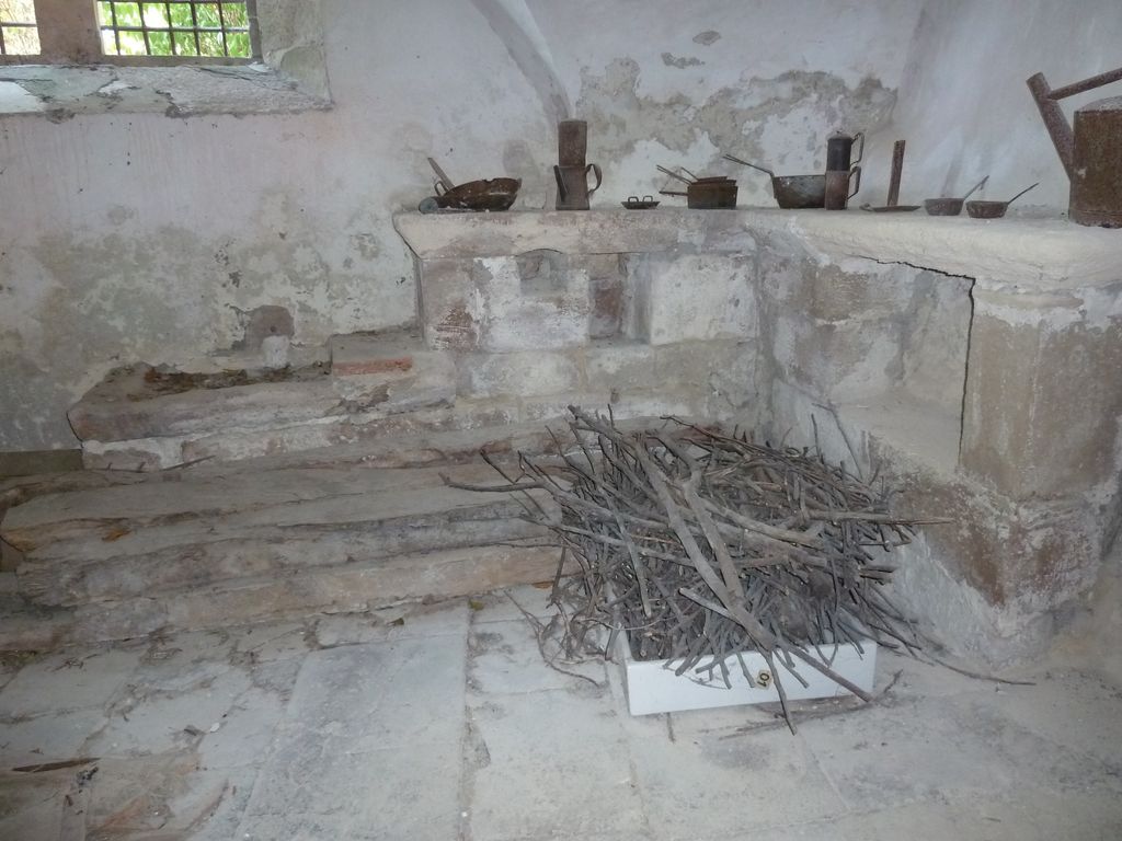 Intérieur. RDC. Ancienne cuisine.