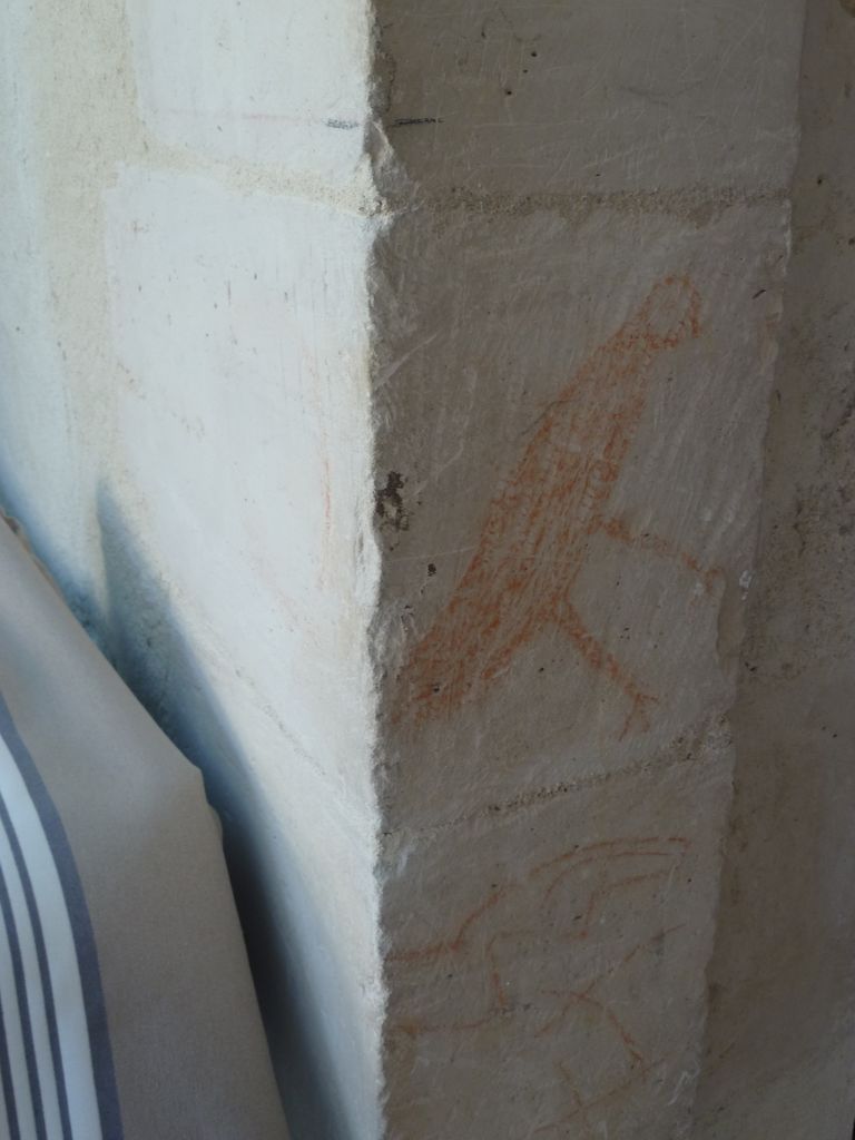 Intérieur. Dernier étage. Aile sud. Grafitti oiseau.