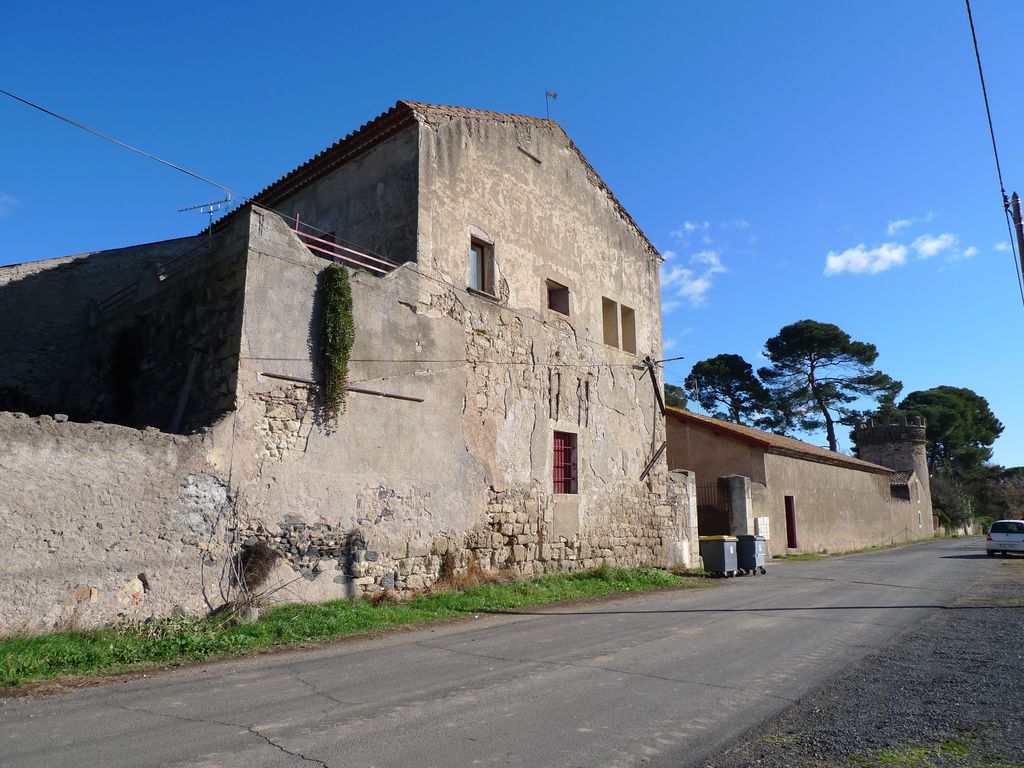 Vue extérieure enceinte sud-ouest (tour arasée)