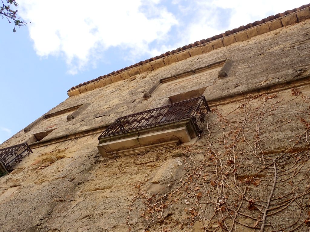 Angle nord-est et mur gouttereau nord