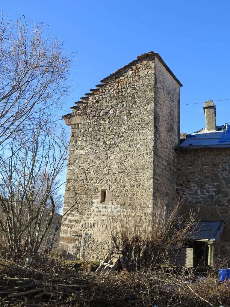 Tour côté est et jonction avec le bâtiment principal
