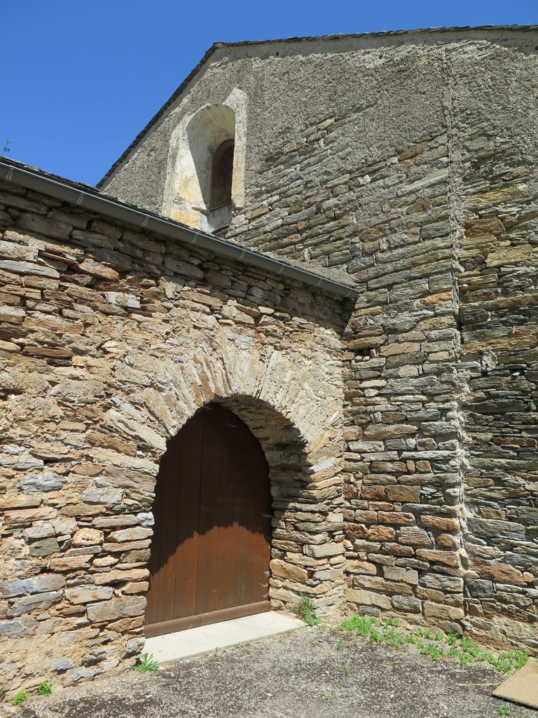 Vue d’ensemble de la chapelle depuis l’ouest