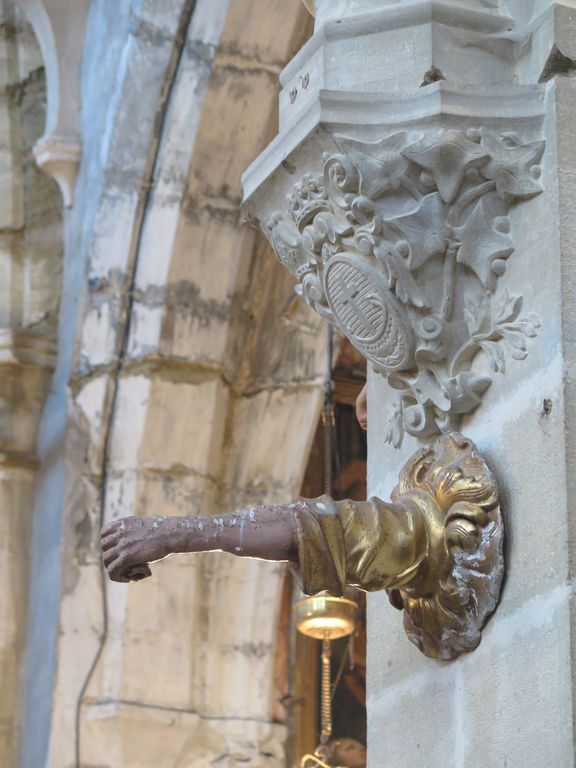 Choeur. Bras de lumière