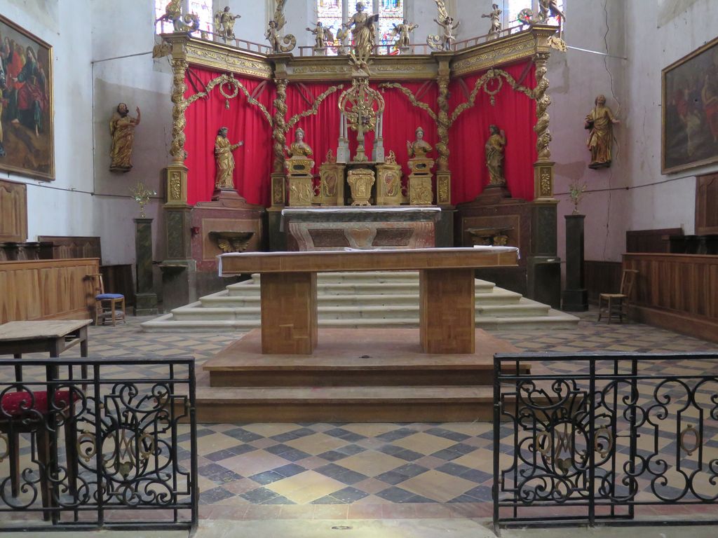 Choeur. Retable