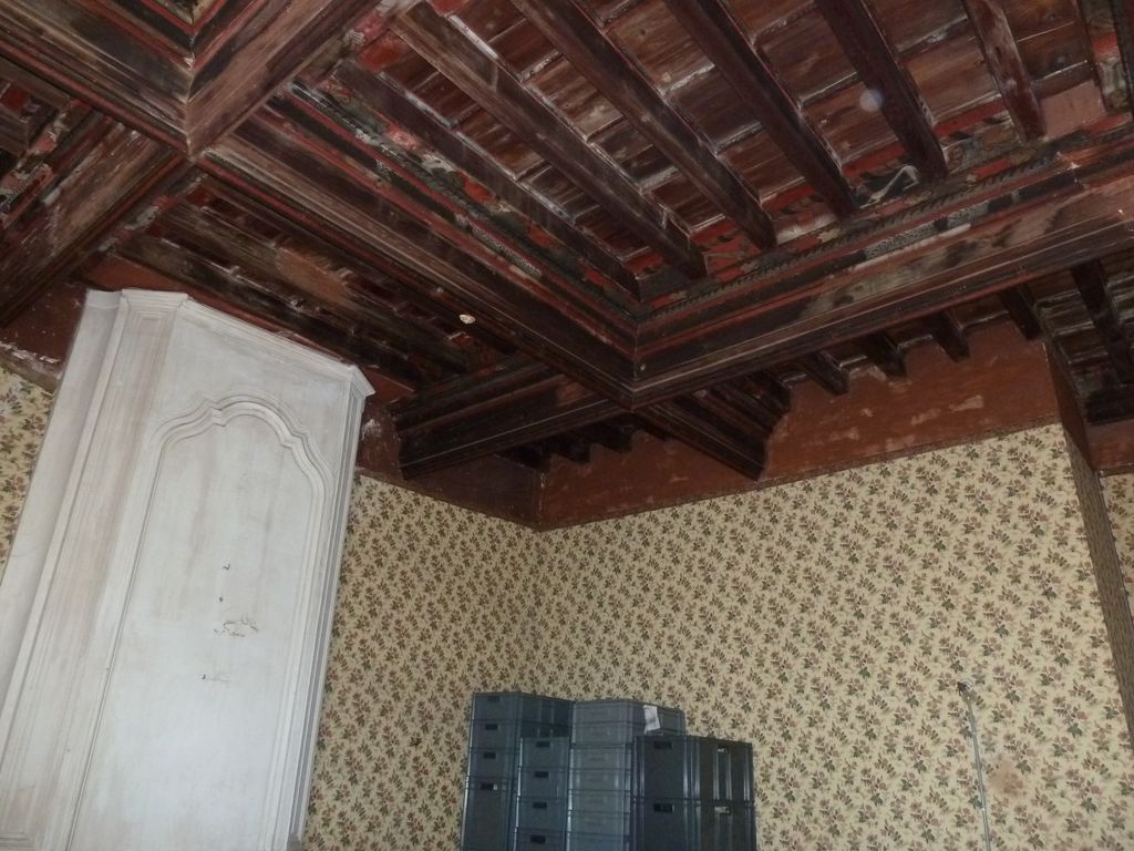 1er étage. Pièce sud-est charpente 3 à caissons