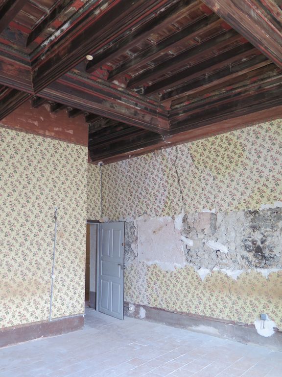 1er étage. Pièce sud-est charpente 3 à caissons