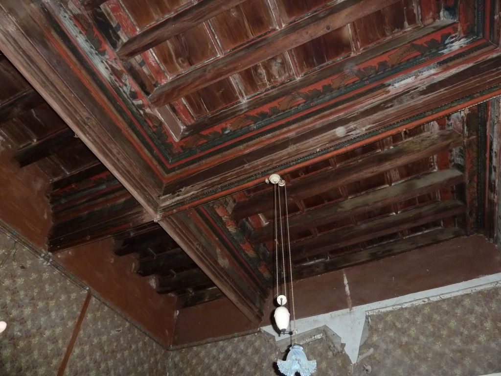 1er étage. Pièce sud-est charpente 3 à caissons