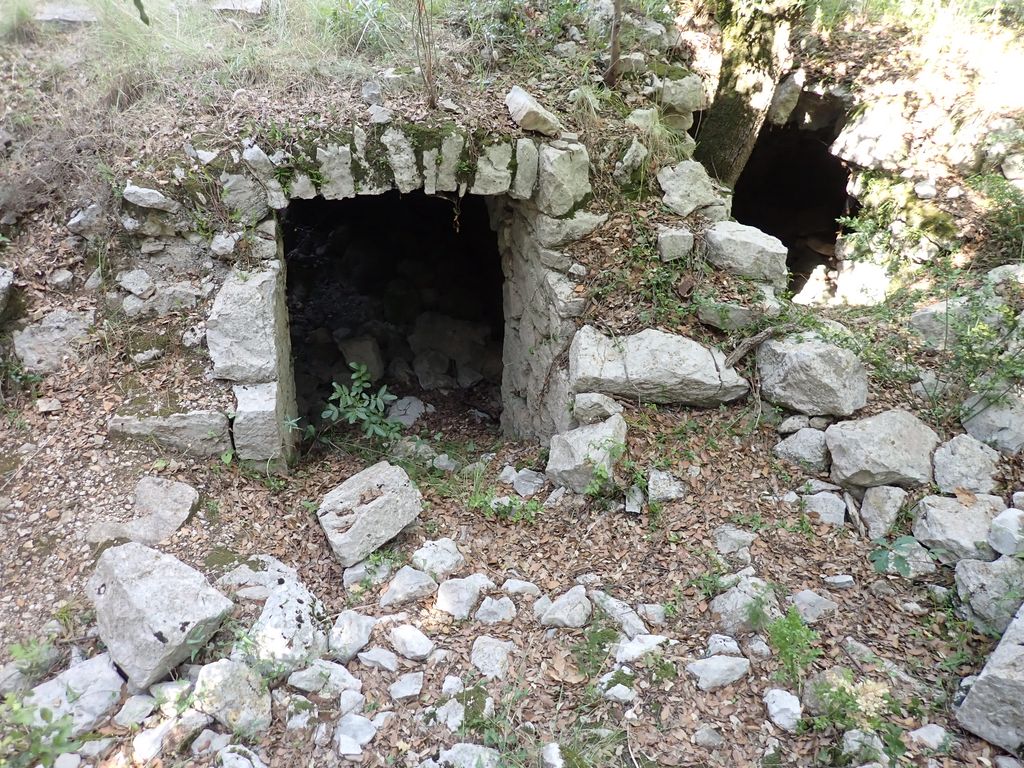 entrée de la grande cave du bâtiment nord (zone 3) 