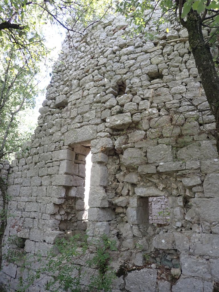 La face nord du mur de séparation entre les zones 3 et 4 
