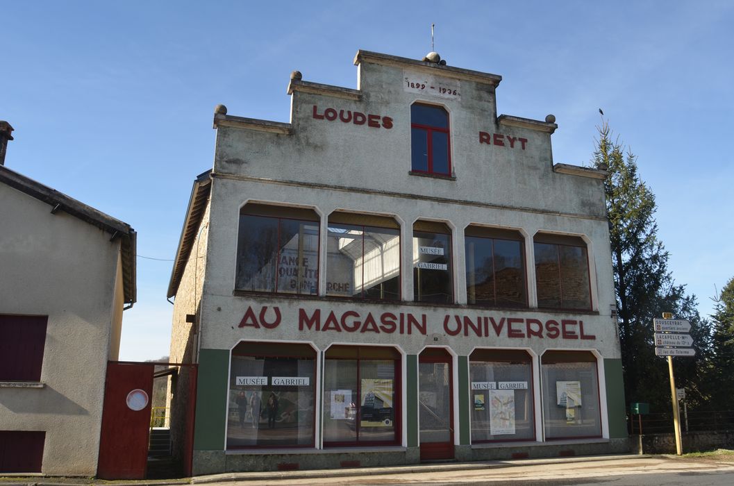 façade sur rue