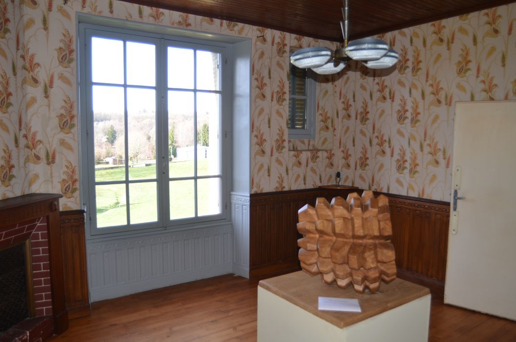 salle à manger, vue partielle