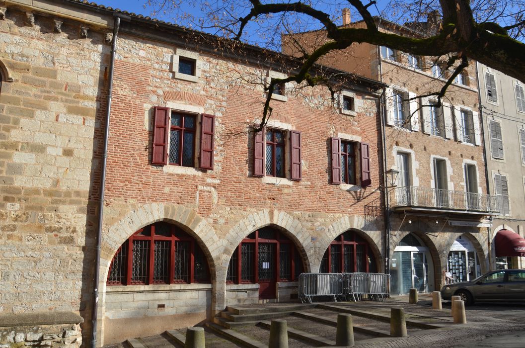 Grenier du chapitre, tour et ancienne prévôté