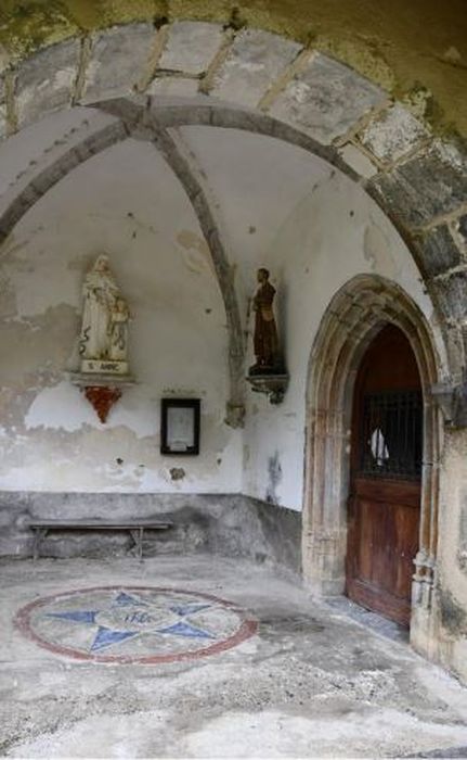 porche d’accès ouest