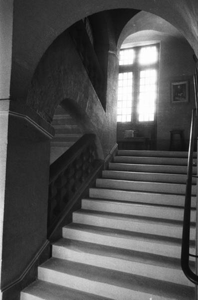 Vue intérieure, escalier principal.