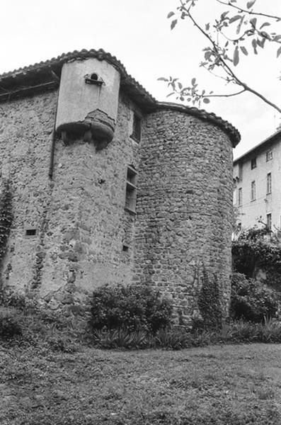 Communs, façade Nord-Ouest.