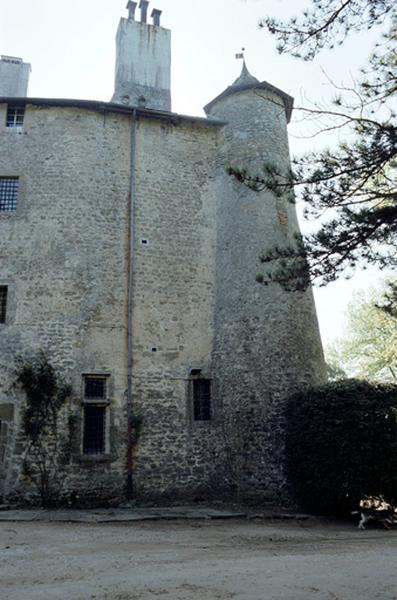 Façade Ouest, tour ronde.