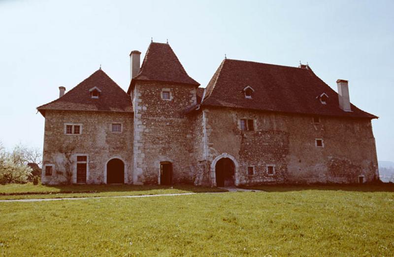 Corps de logis principal, façade.