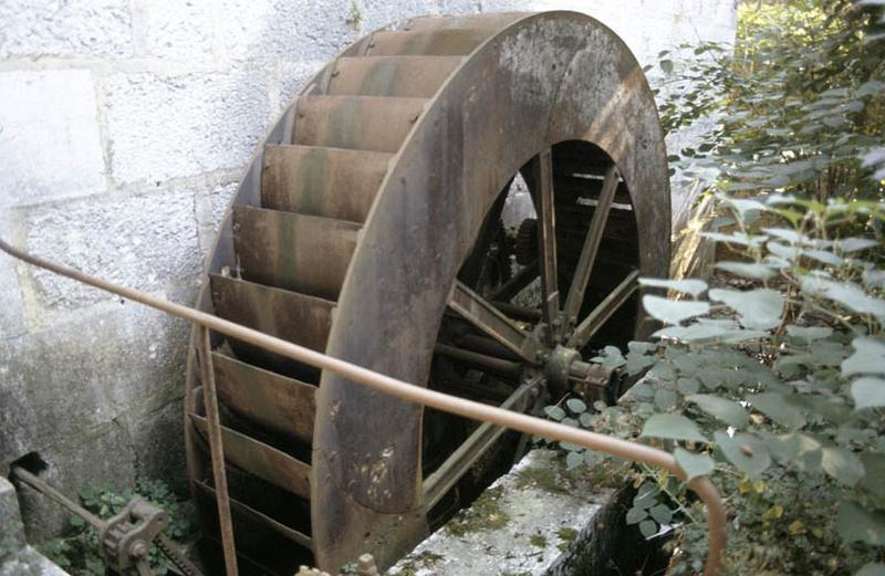 Roue à aubes.