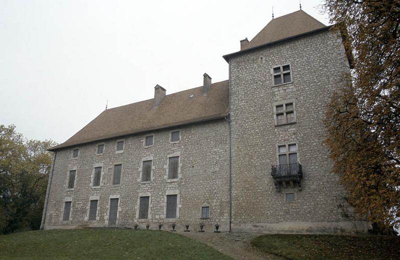 Aile Ouest, façade extérieure.