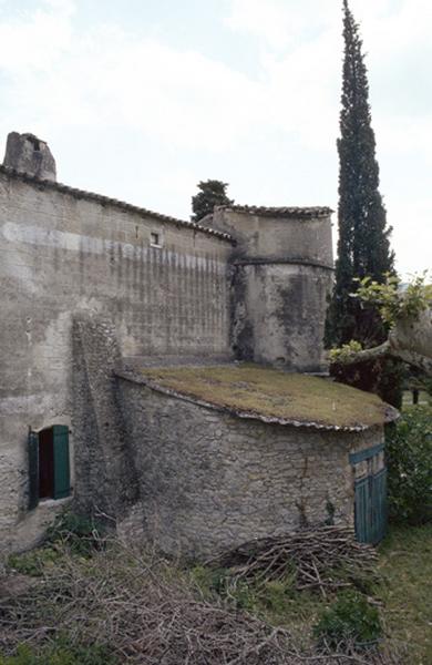 Façade postérieure et communs.