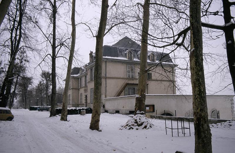 Façades Nord et Ouest.