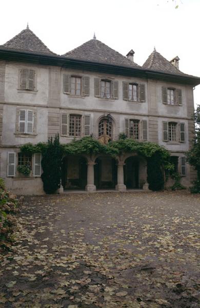 Façade principale, corps de logis principal.