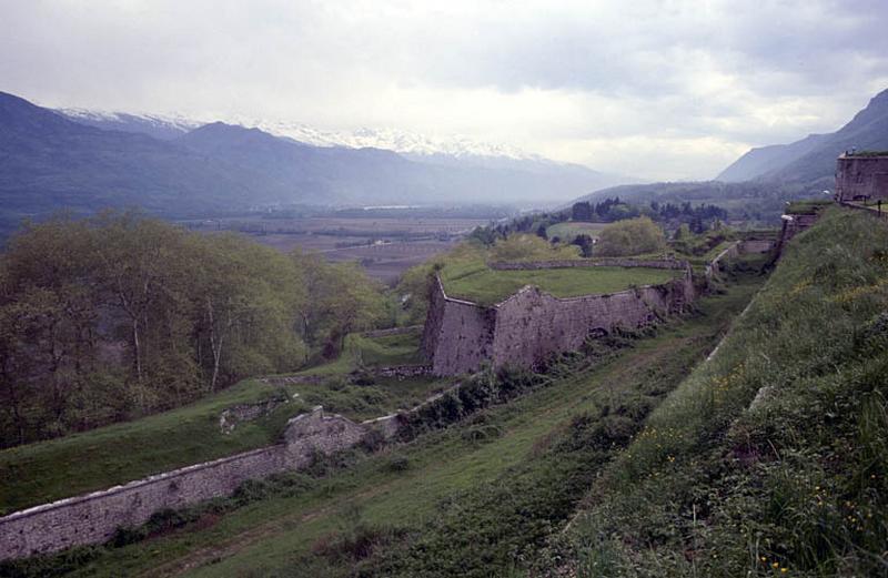 Fortifications extérieures.