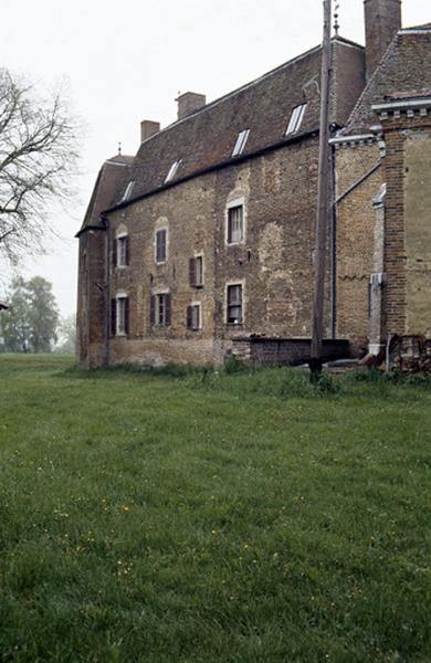 Corps de logis principal, façade Ouest, extérieure.