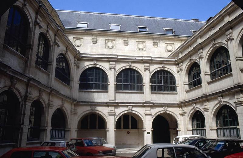 Cour Ouest (Cour d'Appel).