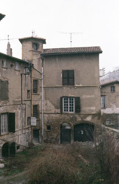 Façade sur cour.