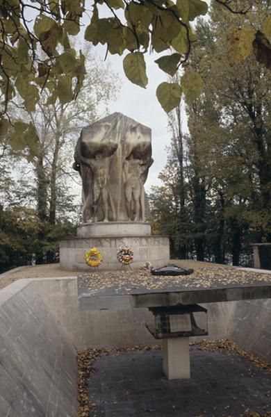 Monument aux morts de l'Ile aux Cygnes.