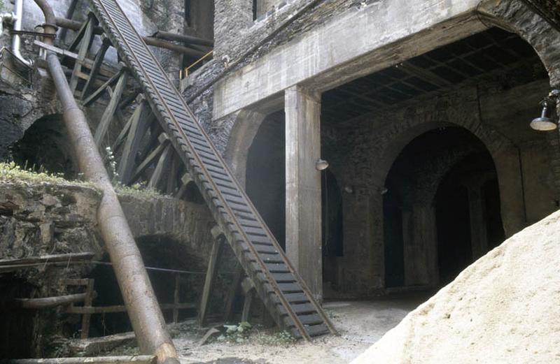 Bâtiments de production.