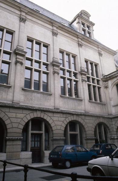 Façade sur cour.