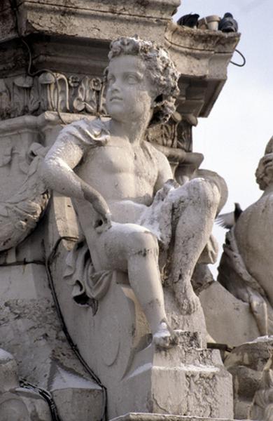 Fontaine, place Maréchal Lyautey