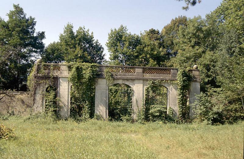 Fabrique de jardin, façade.